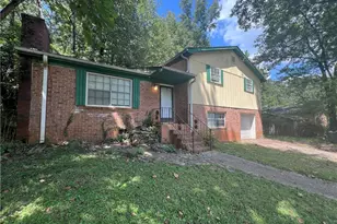 2275 Chestnut Log Loop, Lithia Springs, GA 30122 - Photo 3