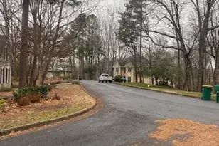 352 N Peak Dr, Alpharetta, GA 30022 - Photo 29