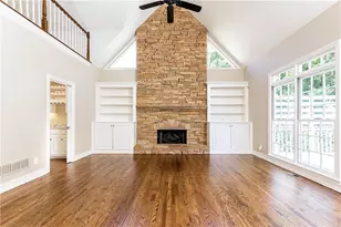 9360 Nesbit Lakes Dr, Alpharetta, GA 30022 - Photo 11