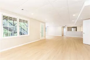 9360 Nesbit Lakes Dr, Alpharetta, GA 30022 - Photo 53