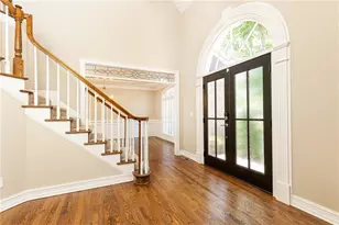 9360 Nesbit Lakes Dr, Alpharetta, GA 30022 - Photo 5