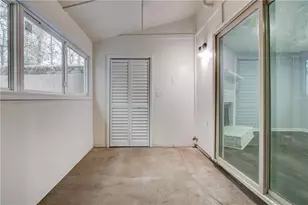 6544 River Park Dr, Riverdale, GA 30274 - Photo 11