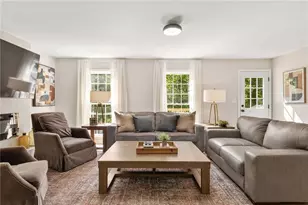 217 Skyland Dr, Roswell, GA 30075 - Photo 9