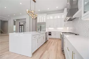 240 Traditions Dr, Alpharetta, GA 30004 - Photo 17