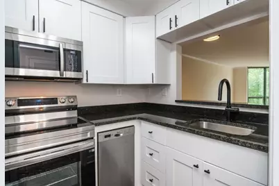 2870 Pharr Court NW #309, Atlanta, GA 30305 - Photo 5