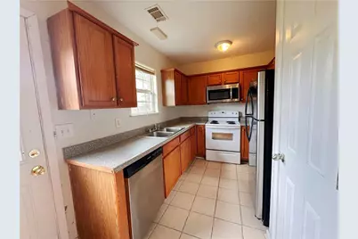 833 Store House Court #B, Monroe, GA 30655 - Photo 7