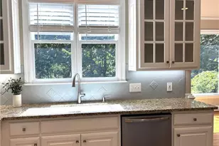 235 Stoney Ridge Dr, Alpharetta, GA 30022 - Photo 17