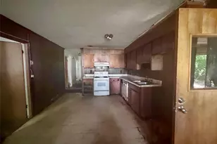 2318 Browns Mill Rd SE, Atlanta, GA 30315 - Photo 7