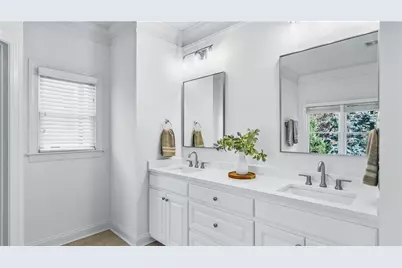 1048 Standard Drive NE, Brookhaven, GA 30319 - Photo 17