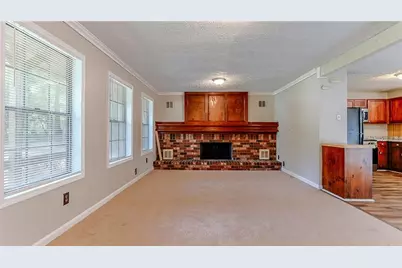 416 Pineburr Lane, Stone Mountain, GA 30087 - Photo 9