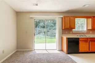 1040 Redan Trce, Stone Mountain, GA 30088 - Photo 13