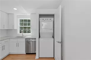 237 Howard Street NE, Atlanta, GA 30317 - Photo 9