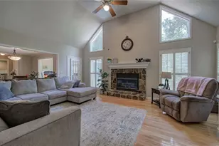 915 Oak Grove Rd, Carrollton, GA 30117 - Photo 9