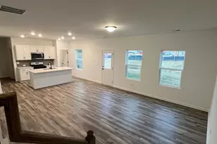 2318 Hedgeview Rd, Conyers, GA 30094 - Photo 5