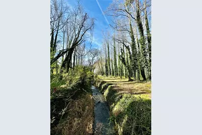 81 Hughes Dairy Road SE, Lindale, GA 30147 - Photo 9