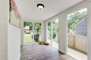 1698 Kenmore St SW, Atlanta, GA 30311 - Photo 9