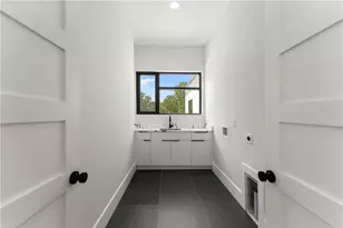 1678 Thomas Dr, Hoschton, GA 30548 - Photo 37