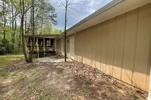 2177 E Chester Circle E, Conyers, GA 30013 - Photo 3