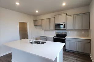 608 Lobelia Dr, Locust Grove, GA 30248 - Photo 9