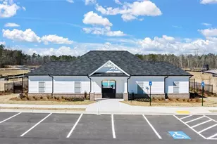 608 Lobelia Dr, Locust Grove, GA 30248 - Photo 5