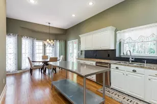 1231 Wildcliff Cir, Atlanta, GA 30329 - Photo 15
