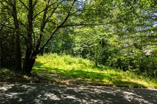 1095 Northwest Dr, Atlanta, GA 30318 - Photo 3