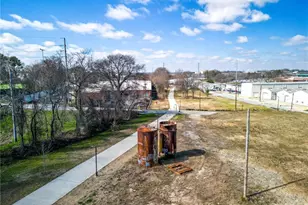 1095 Northwest Dr, Atlanta, GA 30318 - Photo 29