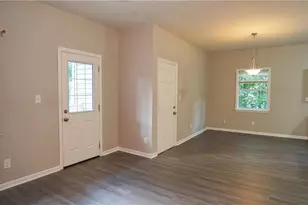 1960 Pinedale Dr NW, Atlanta, GA 30314 - Photo 9
