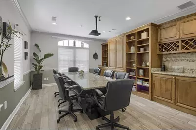 1074 Peachtree Walk NE #B114, Atlanta, GA 30309 - Photo 17