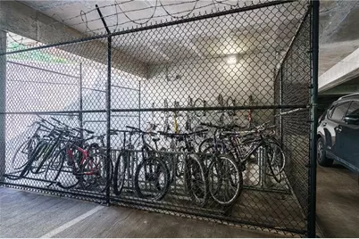 1074 Peachtree Walk NE #B114, Atlanta, GA 30309 - Photo 25