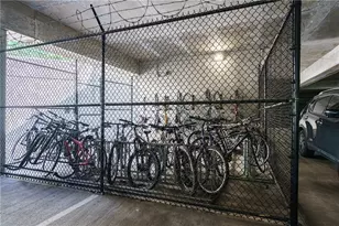 1074 Peachtree Walk NE, Atlanta, GA 30309 - Photo 25