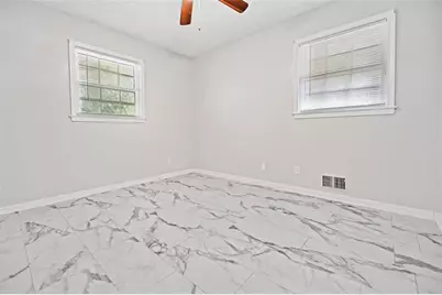 7039 Rockbridge Road, Stone Mountain, GA 30087 - Photo 15