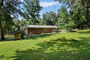 7039 Rockbridge Rd, Stone Mountain, GA 30087 - Photo 21
