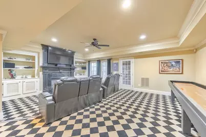 3901 Hazelhurst Drive, Marietta, GA 30066 - Photo 5