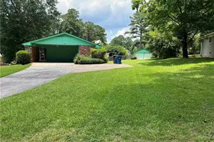 2935 Heather Dr, East Point, GA 30344 - Photo 7