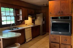 2935 Heather Dr, East Point, GA 30344 - Photo 9