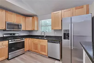 4055 Chimney Ridge Way, Ellenwood, GA 30294 - Photo 9