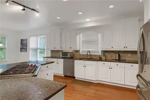 7967 Magnolia Square, Atlanta, GA 30350 - Photo 9