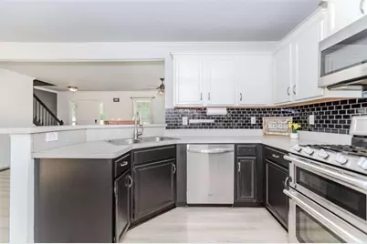 6230 Dana Way, Cumming, GA 30040 - Photo 3