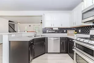 6230 Dana Way, Cumming, GA 30040 - Photo 3