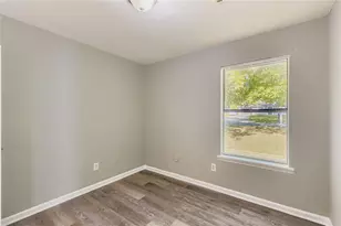 8958 Sterling Ridge Ln, Jonesboro, GA 30238 - Photo 17