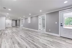 206 Walker Dr, Monroe, GA 30655 - Photo 9