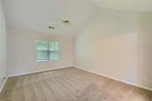 4642 Devencrest Ln, Buford, GA 30519 - Photo 15