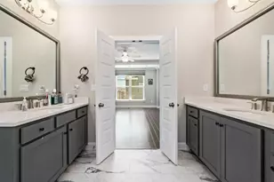 597 Broadview Pl NE, Atlanta, GA 30324 - Photo 15