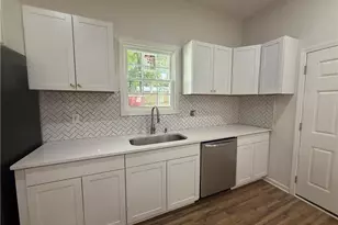 633 Langston Dr SW, Atlanta, GA 30315 - Photo 9