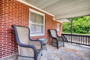 990 Oakland Ave SE, Conyers, GA 30012 - Photo 7