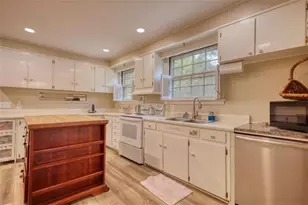 990 Oakland Ave SE, Conyers, GA 30012 - Photo 15