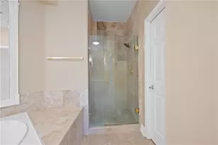 3334 Peachtree Rd NE, Atlanta, GA 30326 - Photo 31