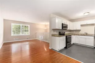 2946 Carriage Ln, Atlanta, GA 30349 - Photo 3