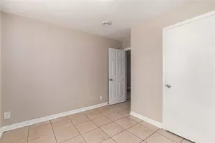 2946 Carriage Ln, Atlanta, GA 30349 - Photo 11